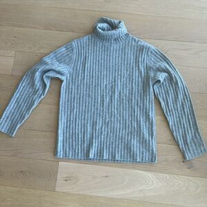 Banana republic sweater